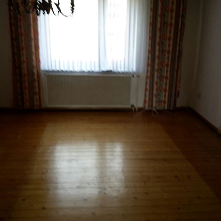 ausgeräumtes Esszimmer